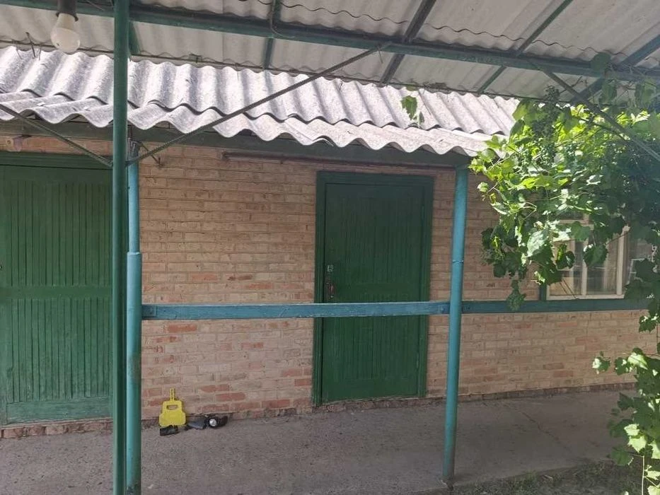 Добротний будинок із зручностями в передмісті Полтави! Держа