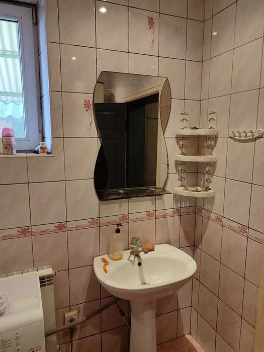 Добротний будинок із зручностями в передмісті Полтави! Держа