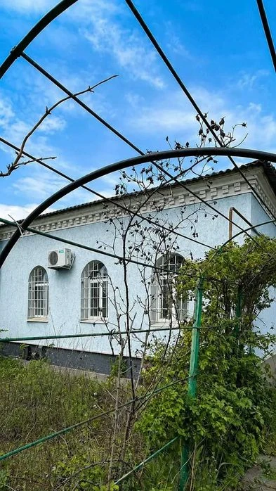 Продаж частини будинку. Окремий двір 85м2. 6сот. Гараж  №216