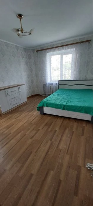 Терміново продається 1-нокімнатна квартира.Виставка.