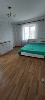 Терміново продається 1-нокімнатна квартира.Виставка.
