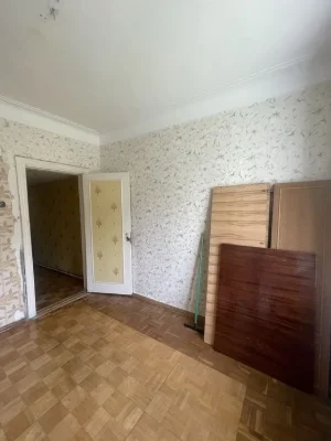 Продаж 3 кімнатноі квартири в цегляному будинку р-он Севасто