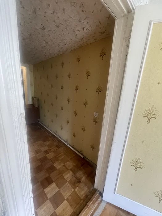 Продаж 3 кімнатноі квартири в цегляному будинку р-он Севасто