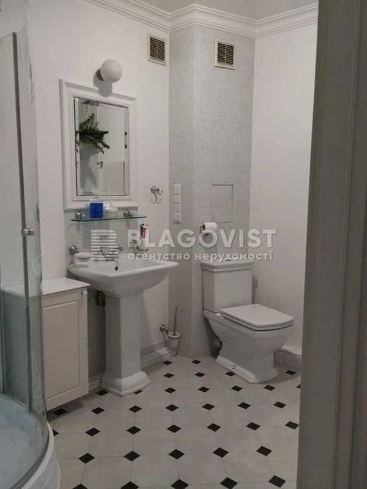 Продаж затишної 3-к квартири, Центр, 75м2, Ремонт, Либідська
