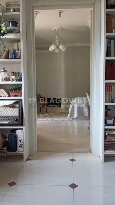 Продаж затишної 3-к квартири, Центр, 75м2, Ремонт, Либідська