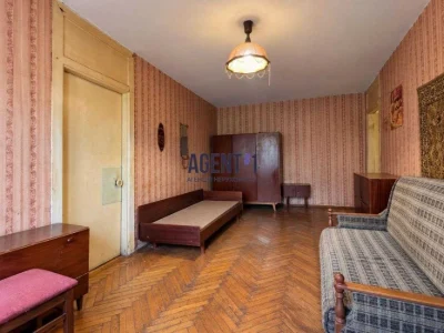 Продаж 3-кімн. квартири, 57.6 кв.м., вул. Миколи Василенка 6