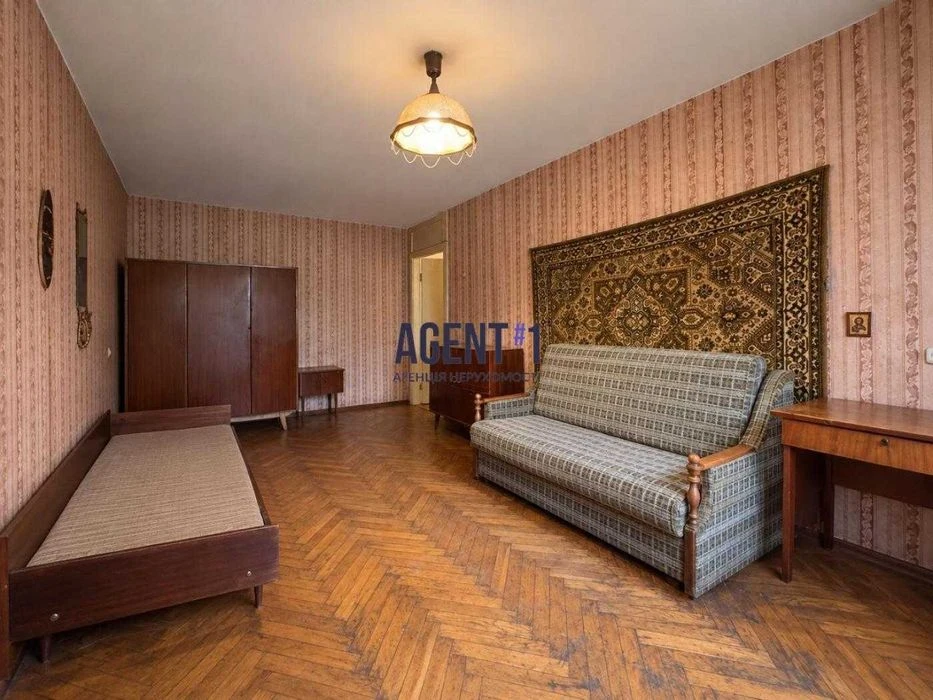 Продаж 3-кімн. квартири, 57.6 кв.м., вул. Миколи Василенка 6