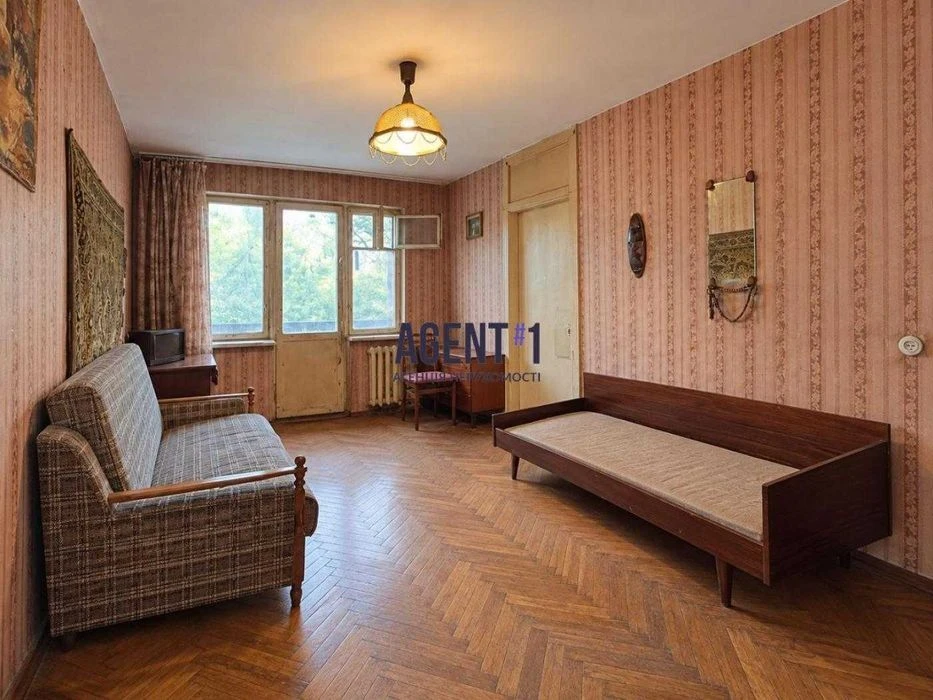 Продаж 3-кімн. квартири, 57.6 кв.м., вул. Миколи Василенка 6