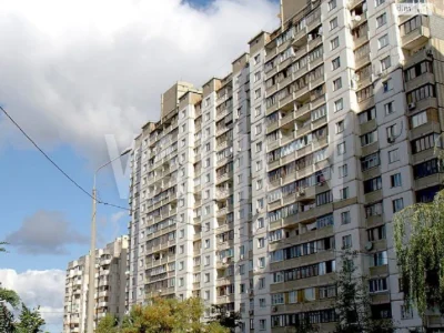 Продаж Квартира Троєщина