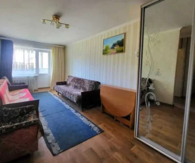 2х кімнатна на Виставці по вул.Перемоги, 2й поверх, 46м2, Га