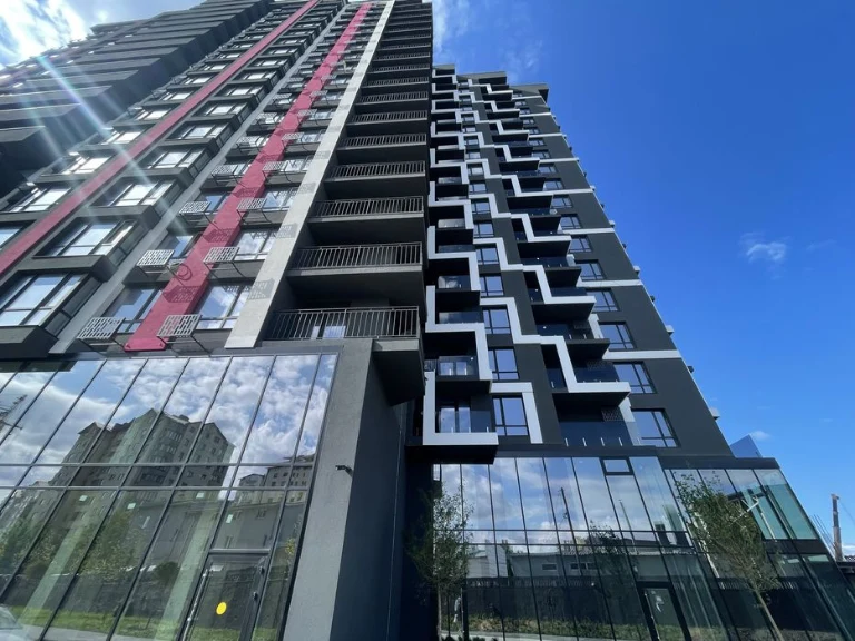 Продаж готової квартири до ремонту в ЖК Skygarden