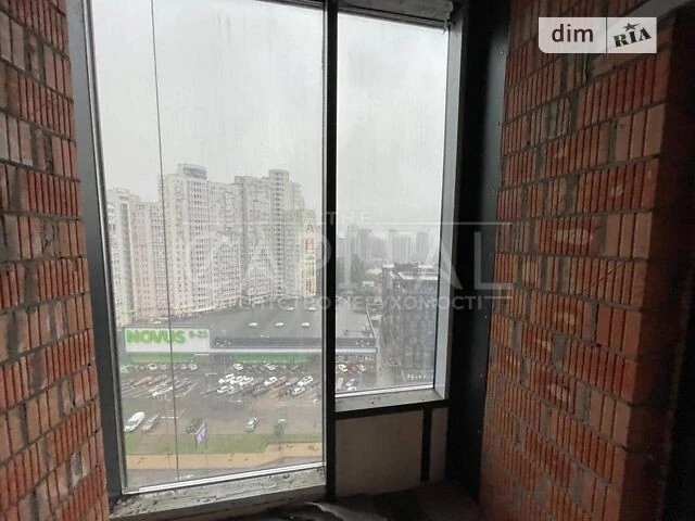 Sale of 2-room apartment 73 sq. m on Mykola Mikhnovsky Blvd. 13A