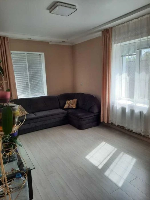 Продаж будинку. 100 м2. Гараж + підвал. Юрівка №8603