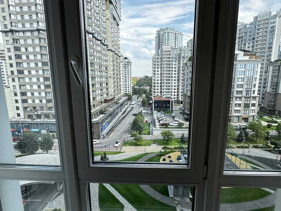 Квартира. Київ, Кахи Бендукідзе вул.