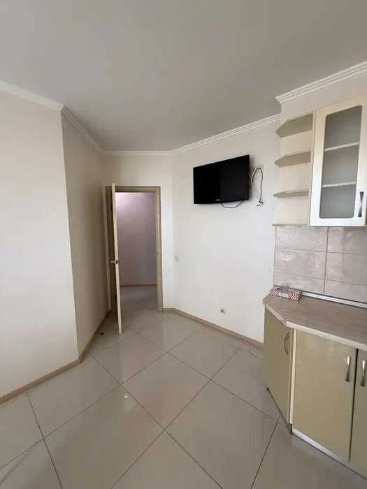 • Видова 2-кімнатна квартира 69,4 м² по вул. Олени Пчілки, 6