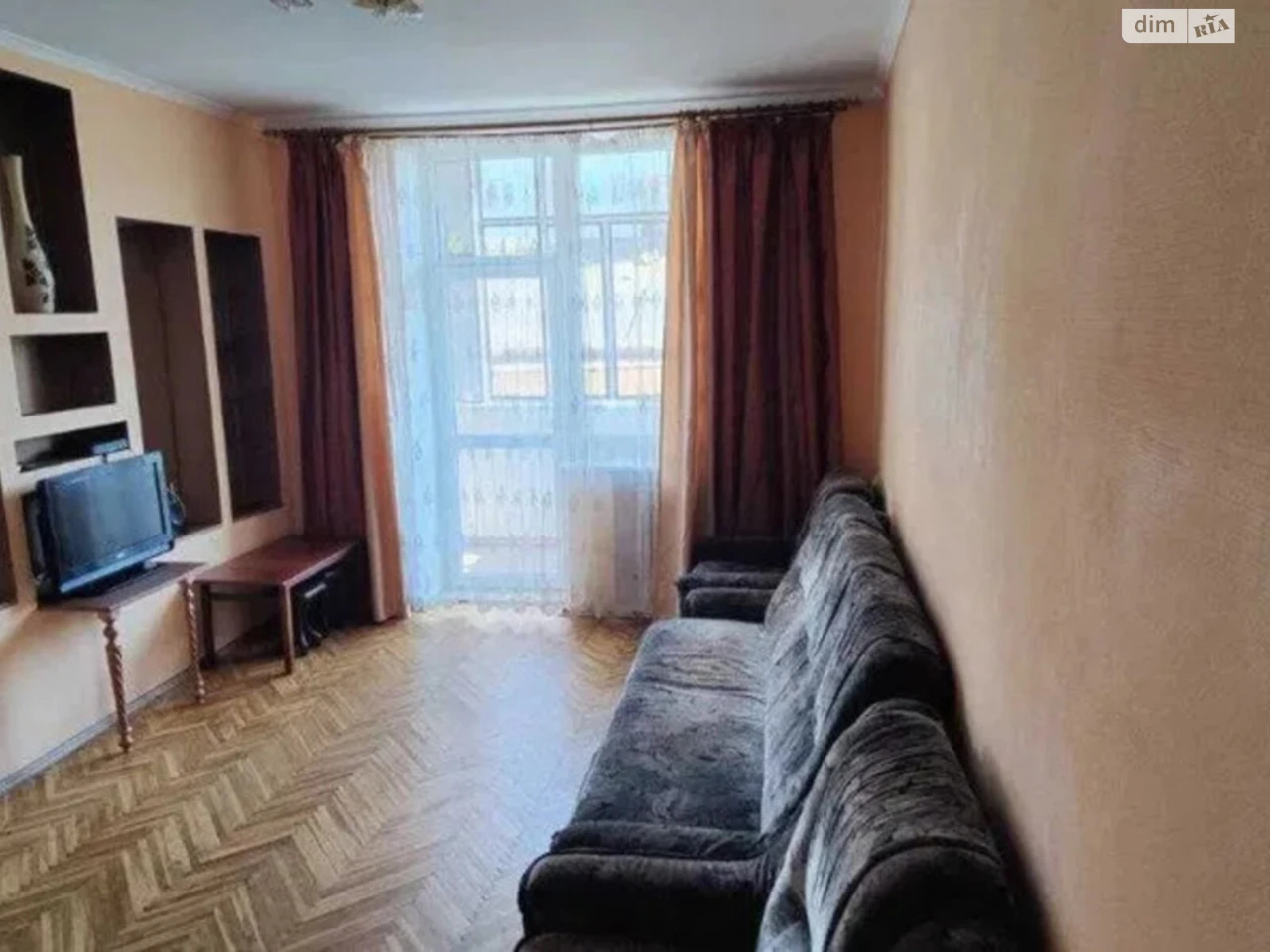 For Sale Apartment Center