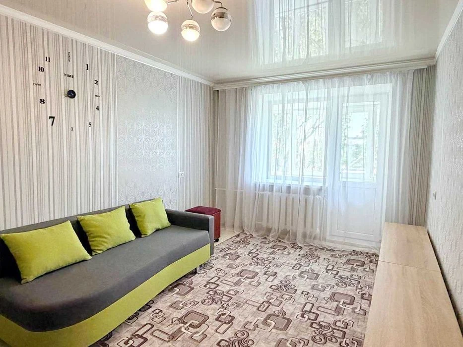 Продаж 1к квартири по проспекту Богоявленському.  Зупинка Ст