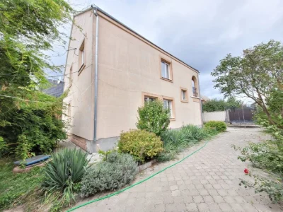 Липинський масив! Північний ринок поруч! 2п, 177м , 12сот!