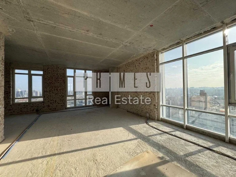 Sale of 5-room penthouse of 206 m2, Bulvar Fontanov residential complex, ul. Saperno