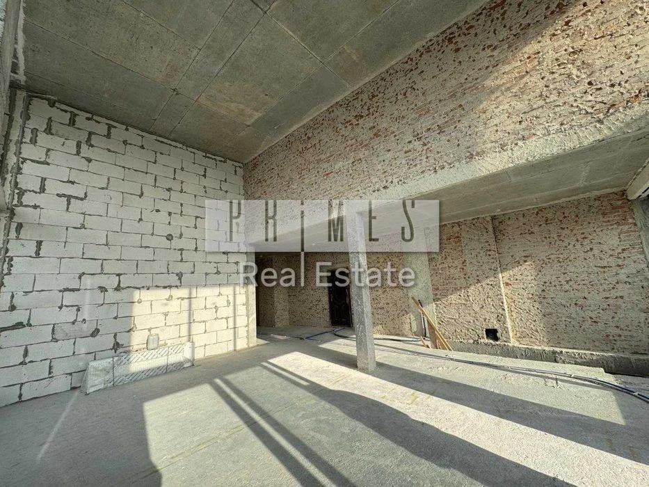 Sale of 5-room penthouse of 206 m2, Bulvar Fontanov residential complex, ul. Saperno
