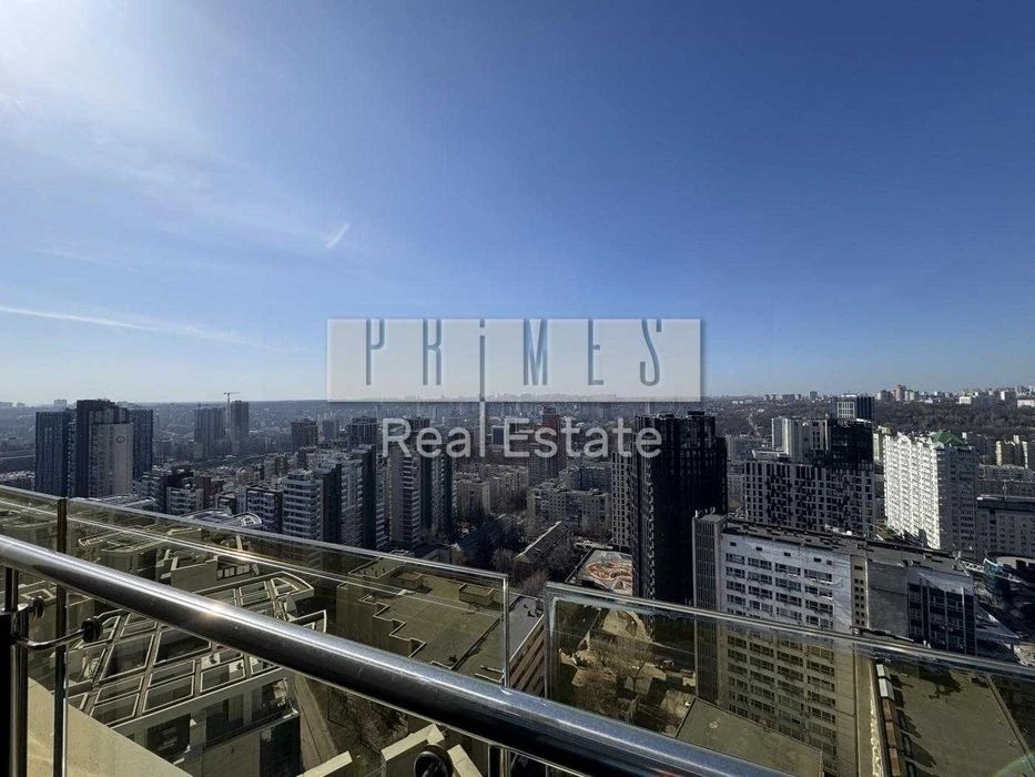 Sale of 5-room penthouse of 206 m2, Bulvar Fontanov residential complex, ul. Saperno