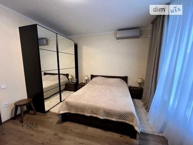 Довготривала оренда 2к квартири на вул. Радистів 14 • ID 348