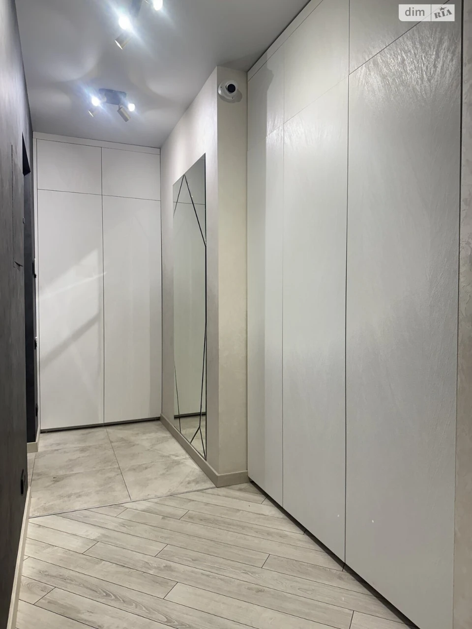 Продаж Квартира Центральний