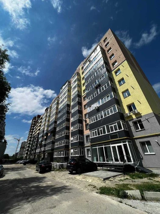 Продаж 1-кімнатної квартири  по просп. Михайла Лушпи   ЖК Ес