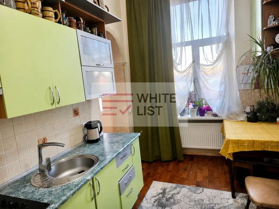 Продаж 2-кім Центр, вул.Університететська, Австрійський буди