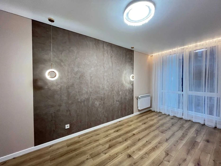 ТЕРМІНОВО! Однокімнатна з ремонтом поблизу річки