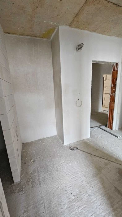 1-кімнатна в збудованому будинку, індивідуальне газове опале