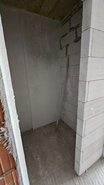 1-кімнатна в збудованому будинку, індивідуальне газове опале