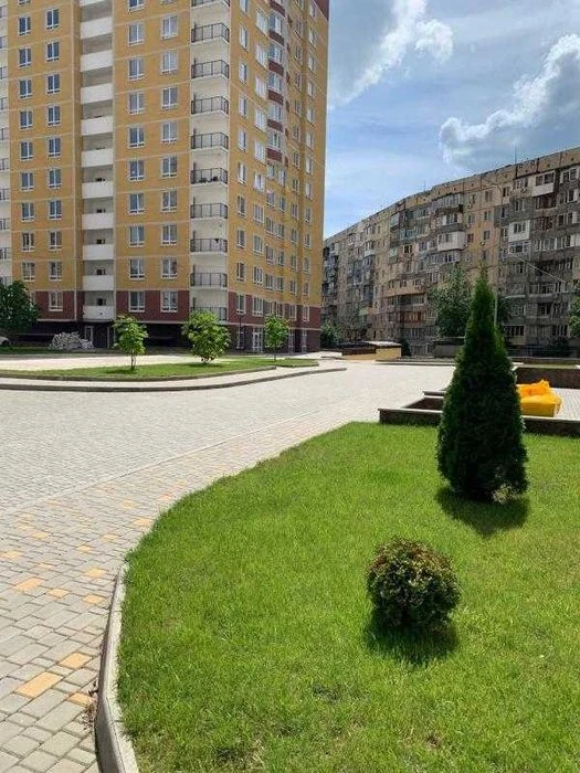 Продам просторную 1-комн. квартиру  в НОВОМ Комплексе "Сан-С