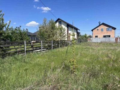 Продаж земельної ділянки в Шкуринцях