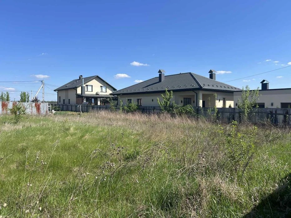 Продаж земельної ділянки в Шкуринцях