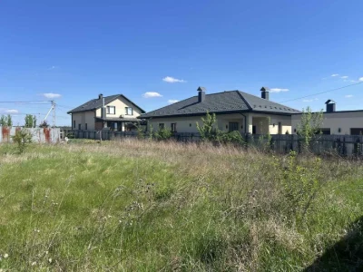 Продаж земельної ділянки в Шкуринцях