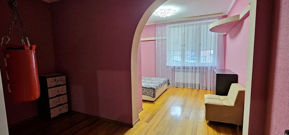 Продам квартиру метро Ярослава Мудрого, Немецкий въезд( Пушк
