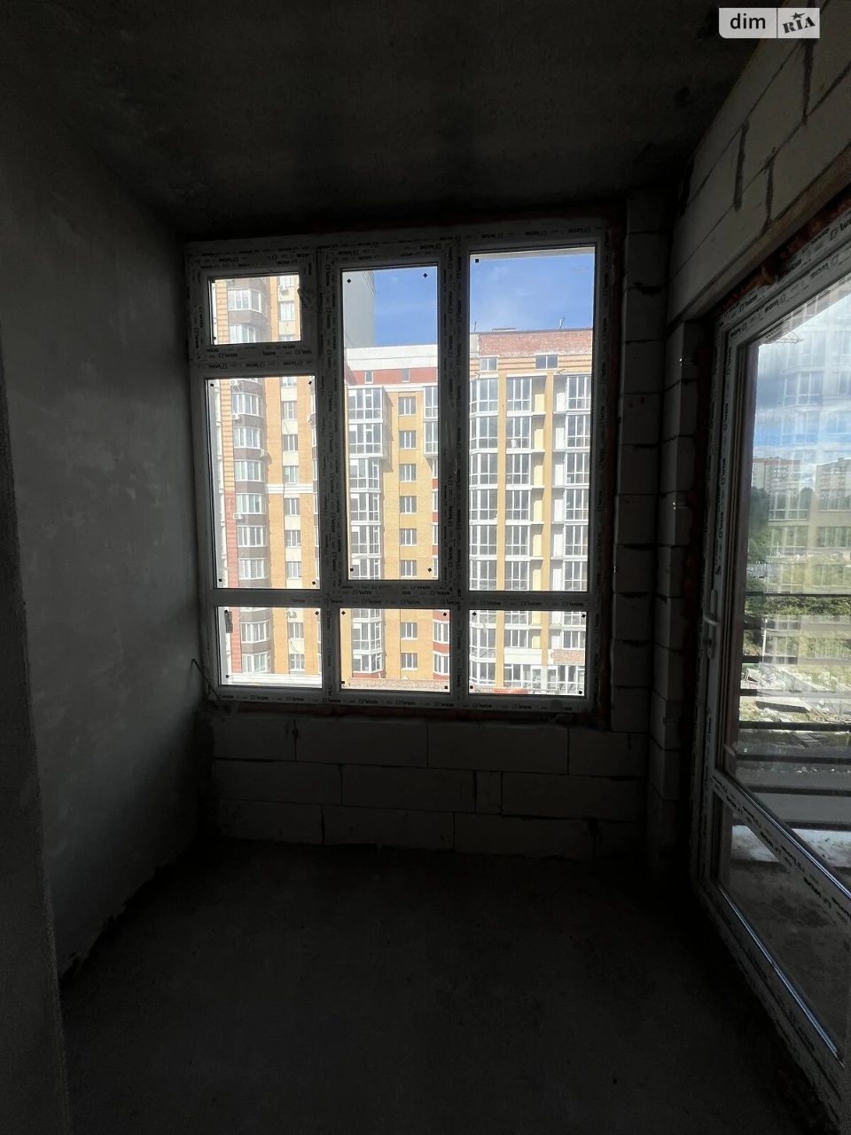 Продаж Квартира Виставка