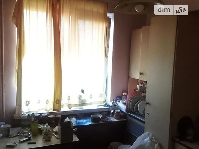 Здам в оренду кімнату на вул. Васильківська 21/18 довгострок