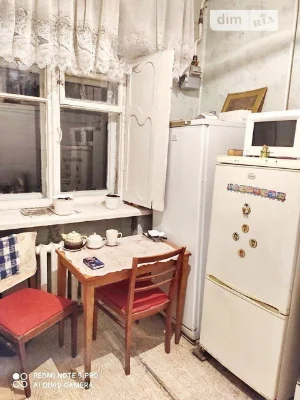 Здам в оренду кімнату на вул. Маричанська 5 довгостроково •