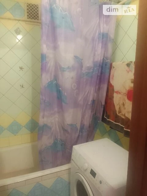 Здам в оренду кімнату на шосе Стратегічне 21, кв. 121 довгос