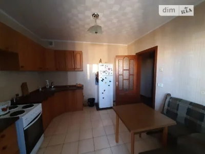 Здам в оренду кімнату на вул. Лісківська 24 довгостроково •