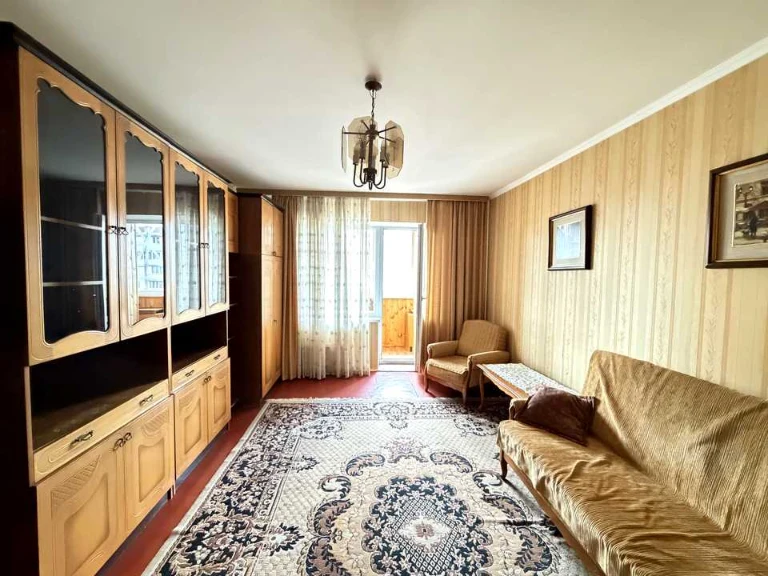 Apartment. Kyiv, Chervonoi Kalyna Ave. (Volodymyr Mayakovsk