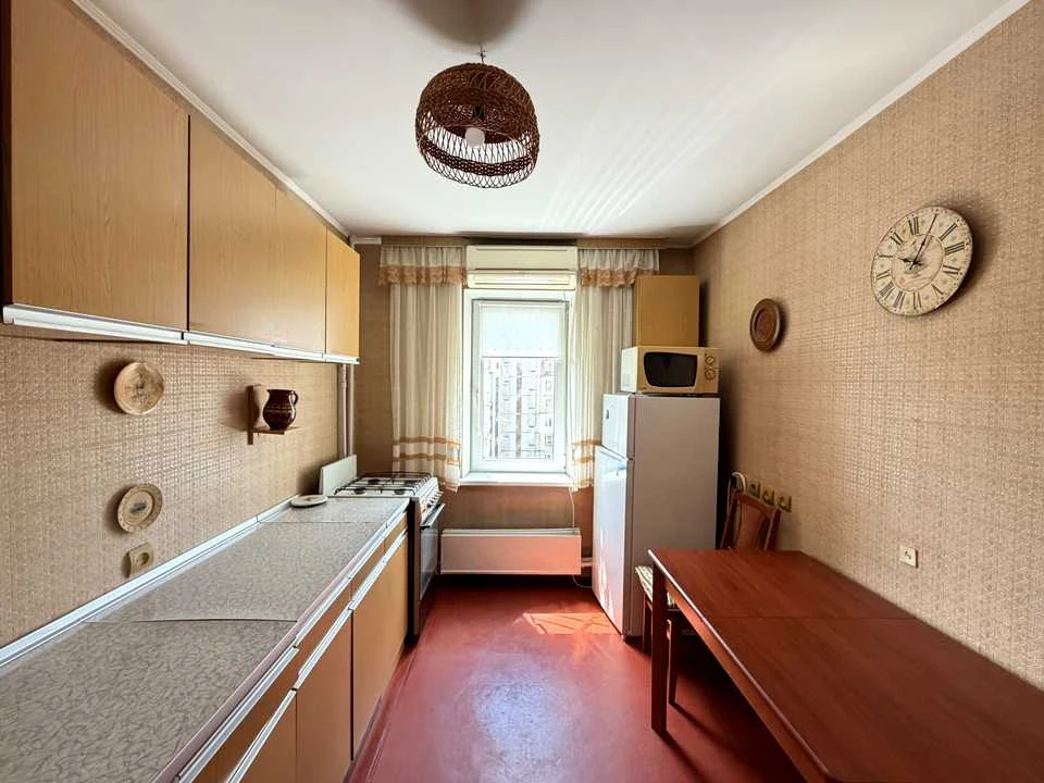 Apartment. Kyiv, Chervonoi Kalyna Ave. (Volodymyr Mayakovsk