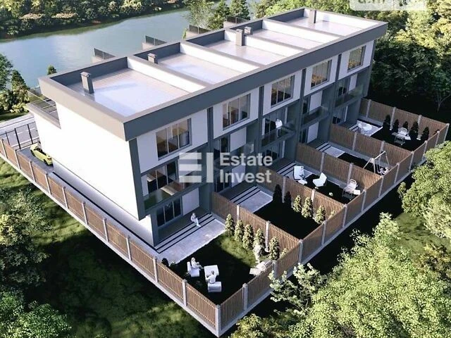 Продаж 3 поверхового таунхауса з ділянкою на 2.5 сотки, 150