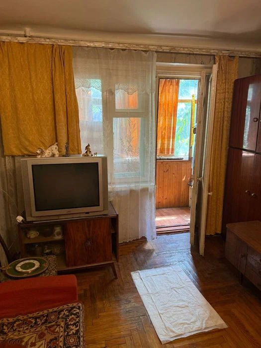 Продається 2 кімнатна квартира в центрі міста, р-н Інтуриста