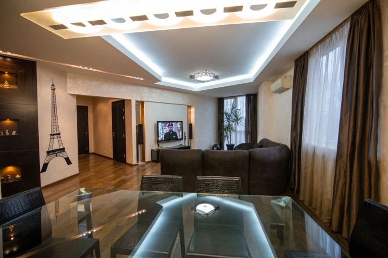 Продам 3х комнатную с ремонтом на Гагарина