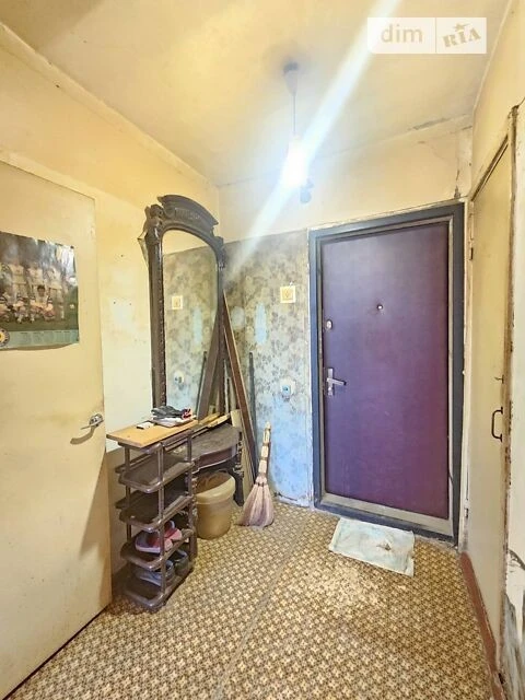Продаж 1к квартири 36.4 кв. м на вул. Олександра Махова 1 •