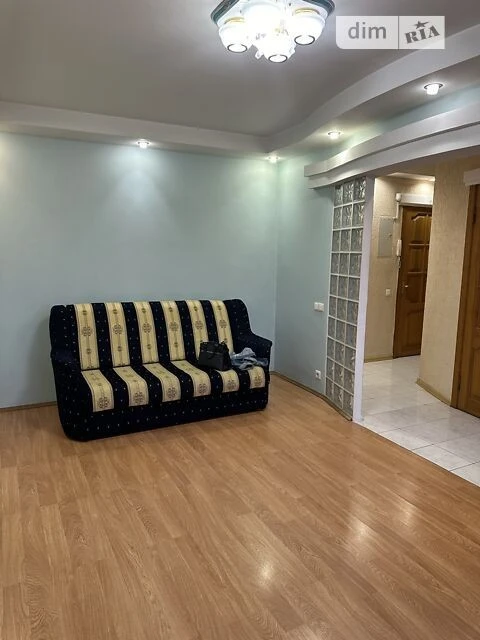 Продаж 2к квартири 45 кв. м на просп. Берестейський 70 • ID