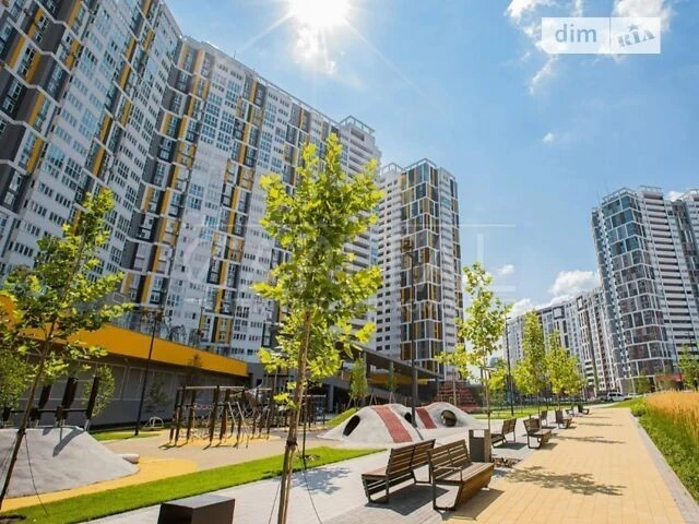 Продаж 5к квартири 158 кв. м на вул. Маланюка Євгенія 101 •